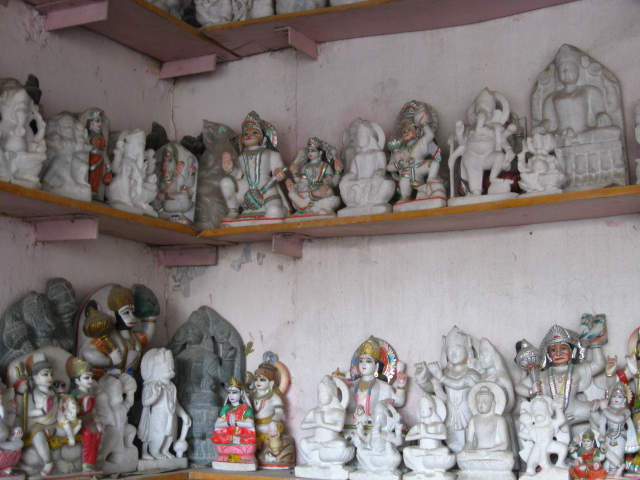 antiques murti statue make by marbl