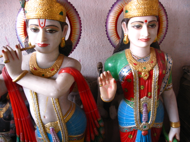 RADHEKRISHNA MURTI MADE BY MARBLE