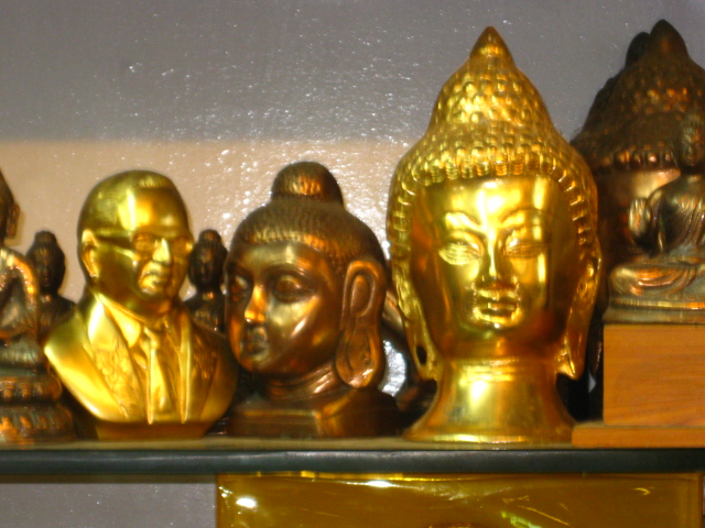 ART STATUE