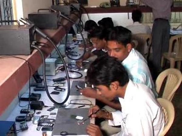 BEST MOBILE REPAIRING INSTITUTE IN BIHAR 