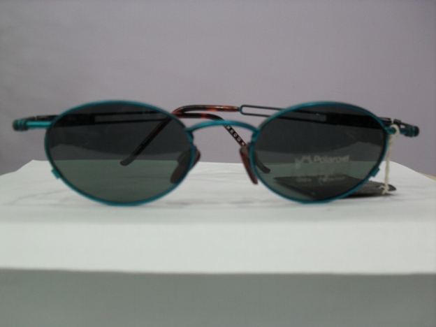 SUNGLASS OR SUN CHEATER