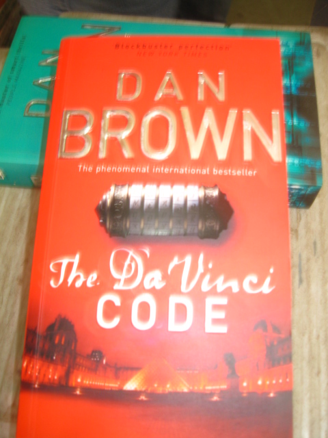 DAN BROWN THE DA VINEI CODE BOOKS