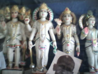 antiques statue murti made by marbl