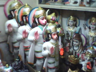 ANTIQUE MARBLE STATUE IN PATNA