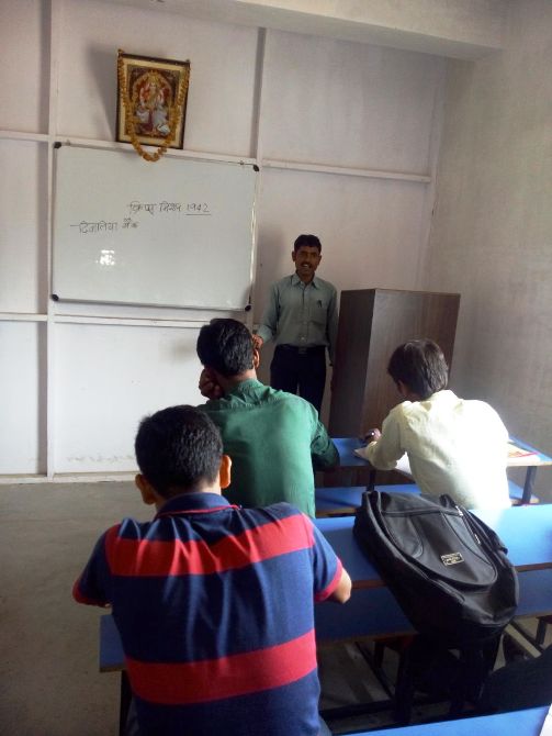 SPOKEN ENGLISH COACHING CLASS IN DEEPATOLI RANCHI