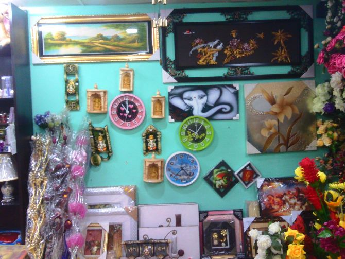EXCLUSIVE SHOP FOR ALL TYPES OF GIFT & FLOWER IN RANCHI