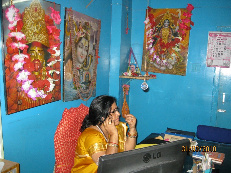 dr kiran tripathi vedanti astrologe