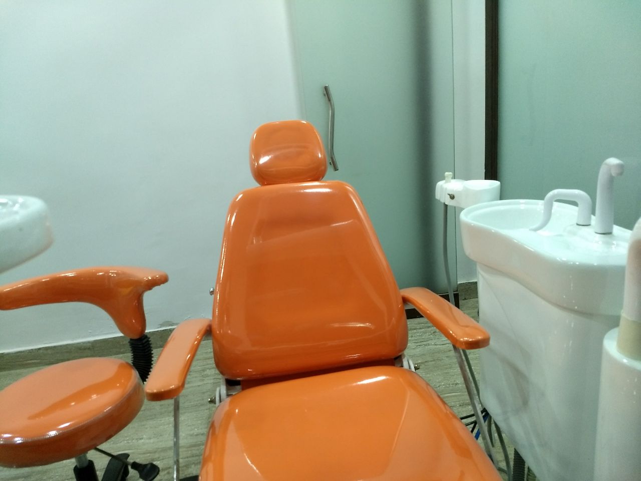 TEETH CLINIC IN HATIA