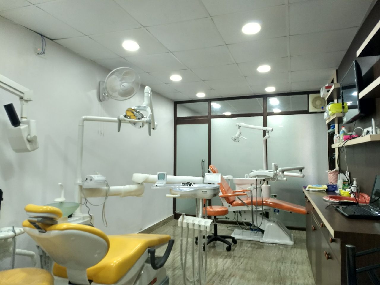 DENTAL CLINIC IN SINGH MORE