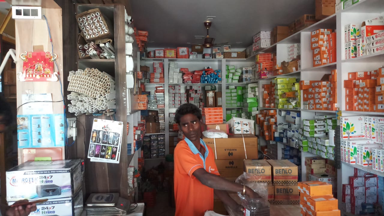 Solar light dealer in hatia