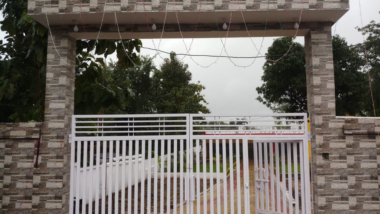 saadi palace in giddi