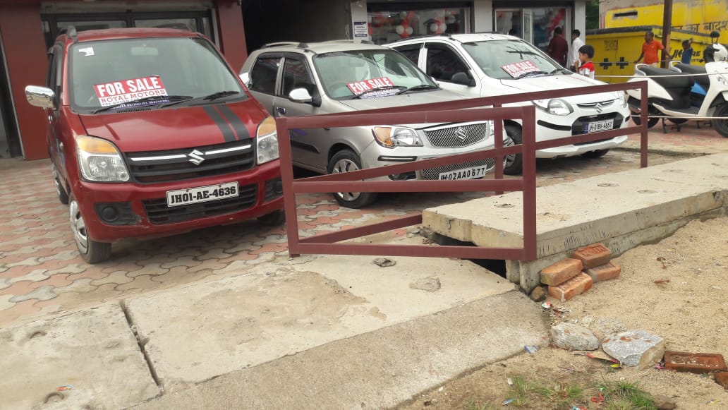 All types of old vehicle showroom near toll naka ranchi