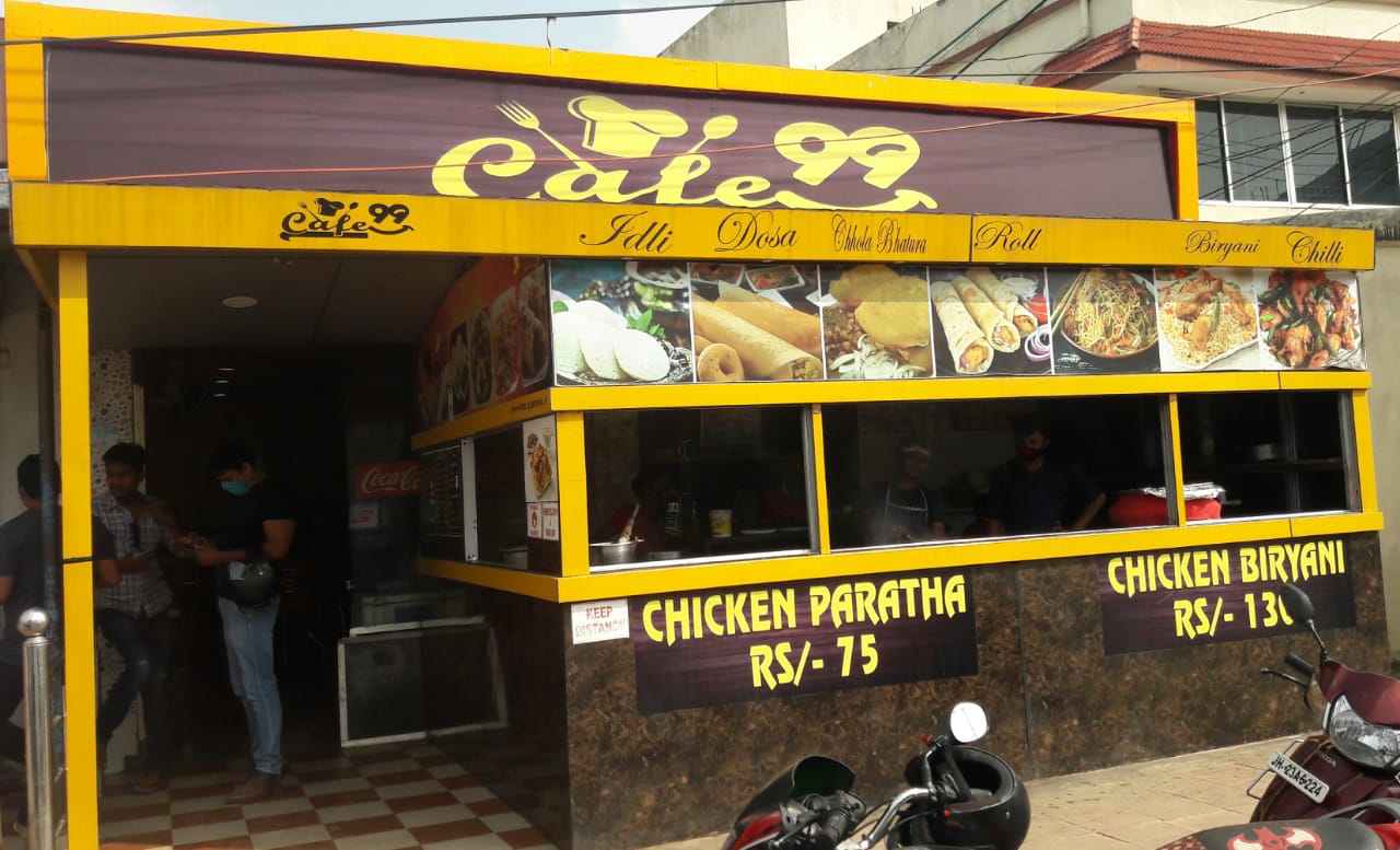 a complete family restaurant in hatia ranchi
