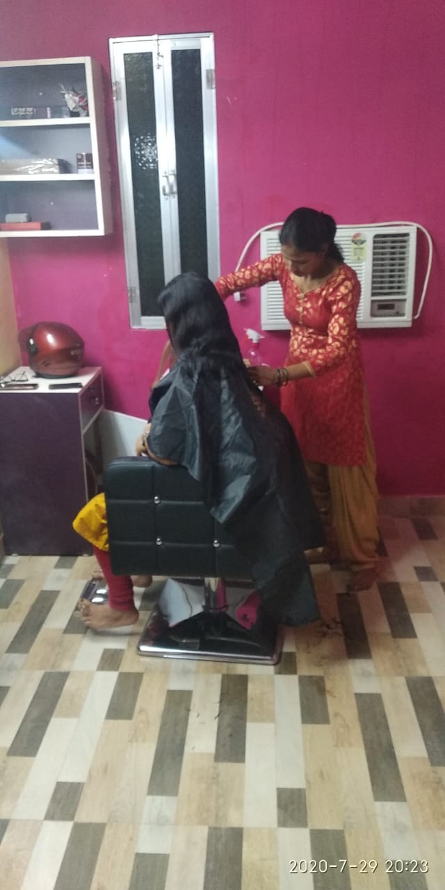 salon and spa in near Kathal more in ranchi