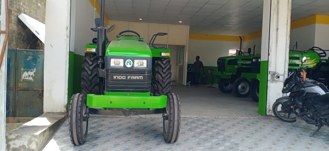 tractor best tractor showroom near GOLA