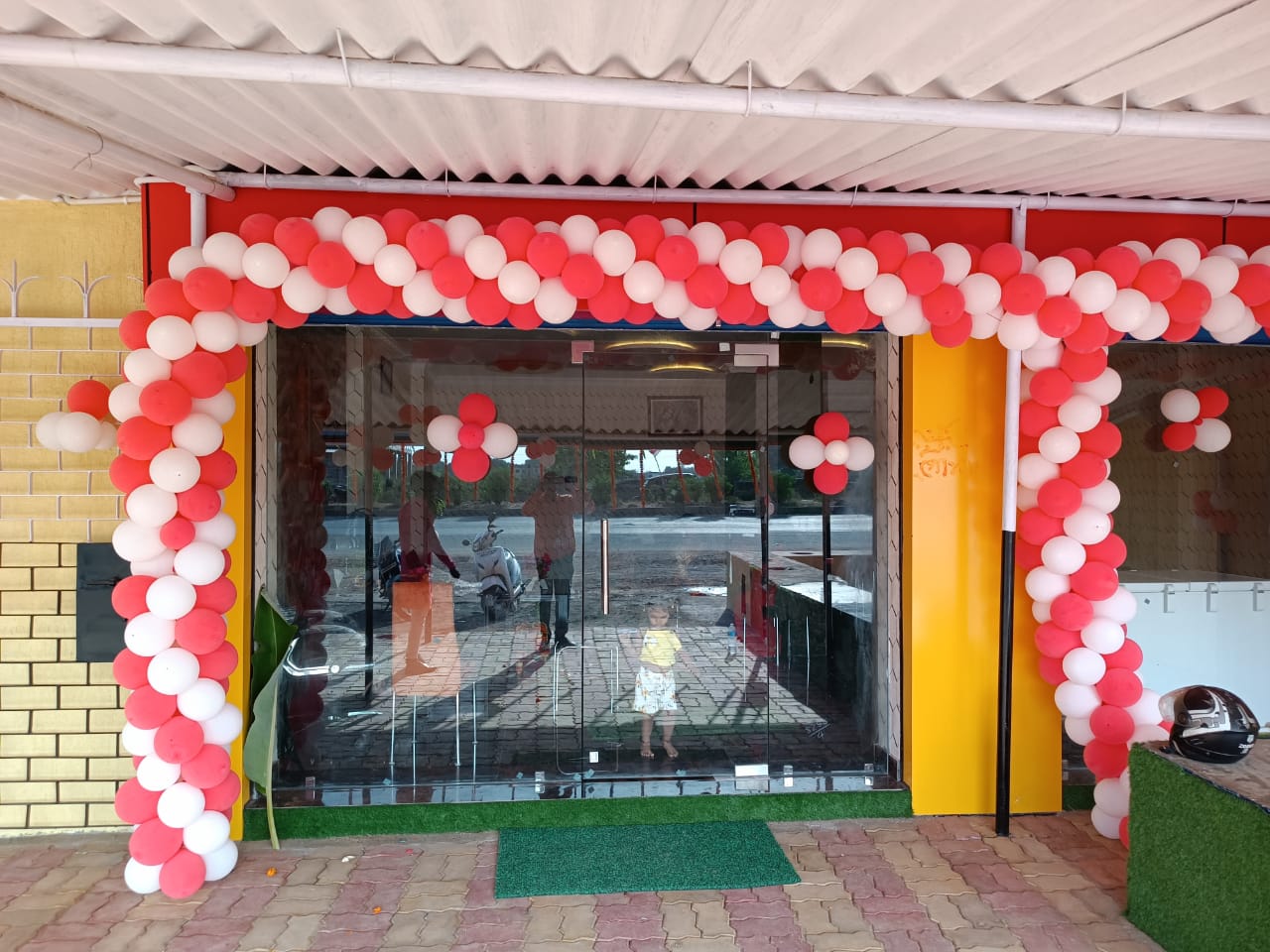 FAMILY RESTAURANT IN RING ROAD RANCHI