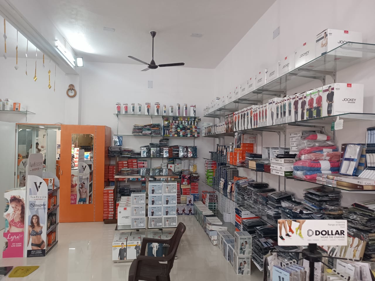 branded Tshirt showroom near chandani chowk in ranchi