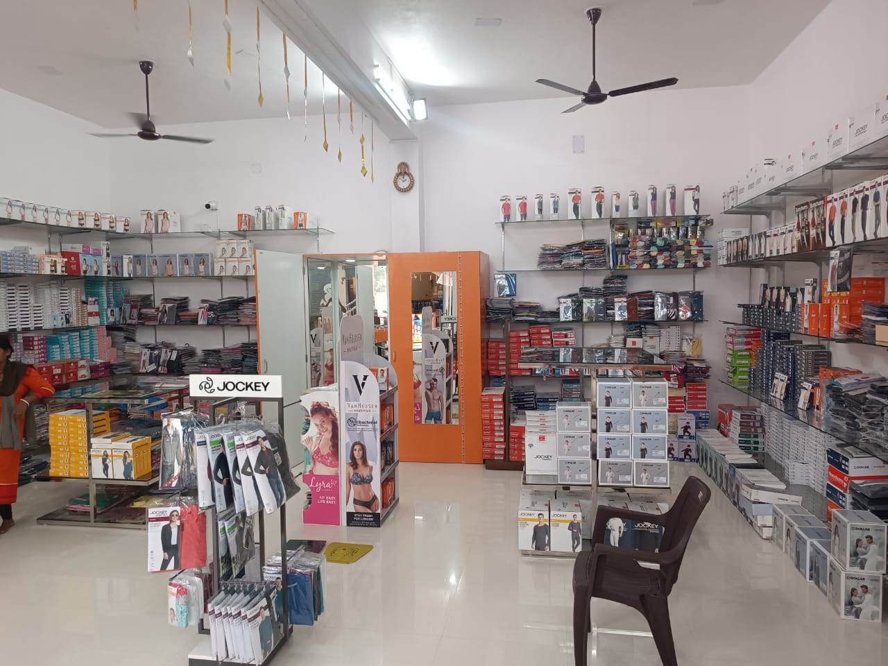 college uniform supplier near singh more ranchi