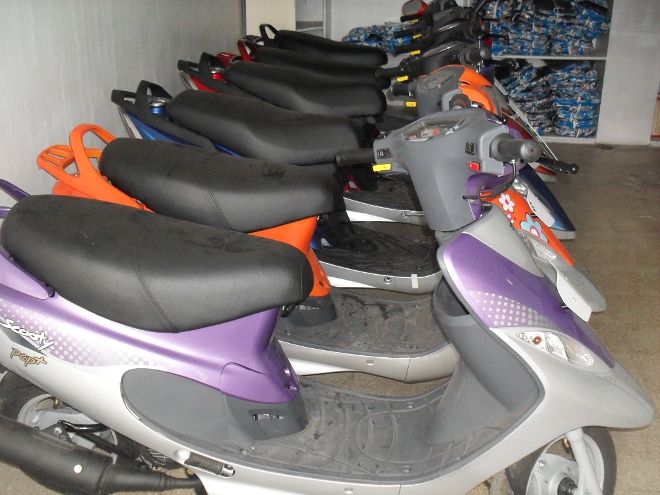 TVS BIKES APACHE 180 SCOOTY