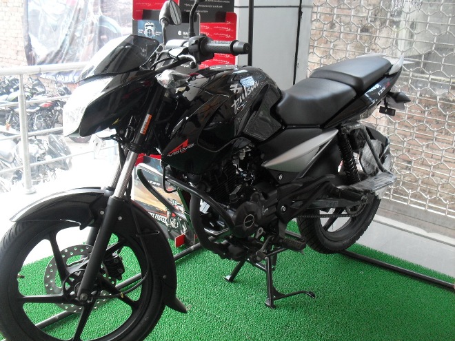 BAJAJ PLATINA BAJAJ PULSAR 135