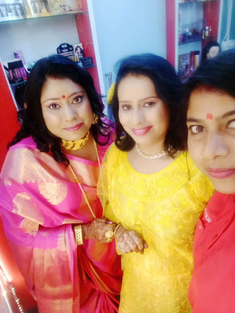 BRIDAL MAKEUP NEAR TUPUDANA HATIA 8789202649