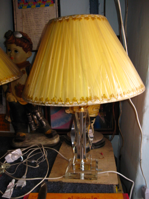 DECORATIVE LAMP FURNITURE ITEMS