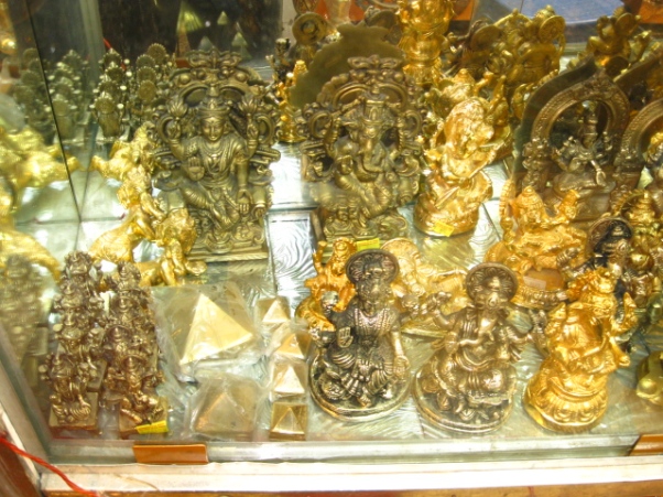  STATUE GIFT ITEM MURTI