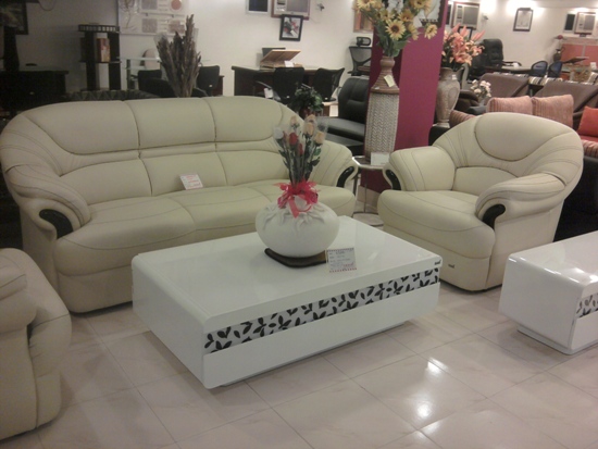FURNITURE SHOWROOM IN KODERMA
