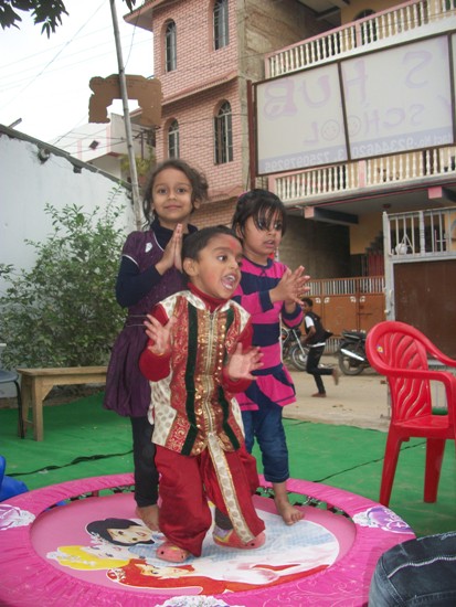 FAMOUS PLAY SCHOOL IN RAJEEV PATNA