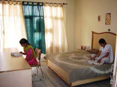 GIRLS HOSTEL WITH LADIES WARDEN IN PATNA