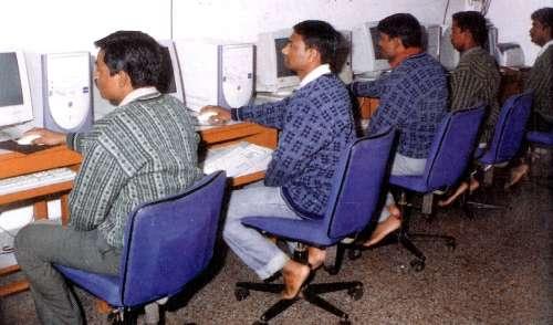 TOP COMPUTER INSTITUTE IN JHUMRI TELAIYA