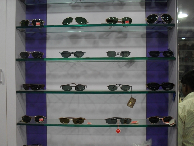  EYE TESTING CONTACT LENS