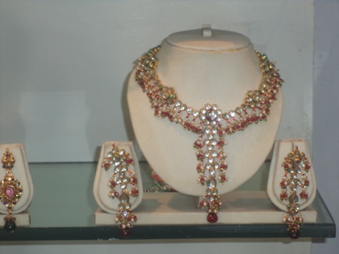 FAMOUS ARTIFICIAL JEWELLER IN PATNA