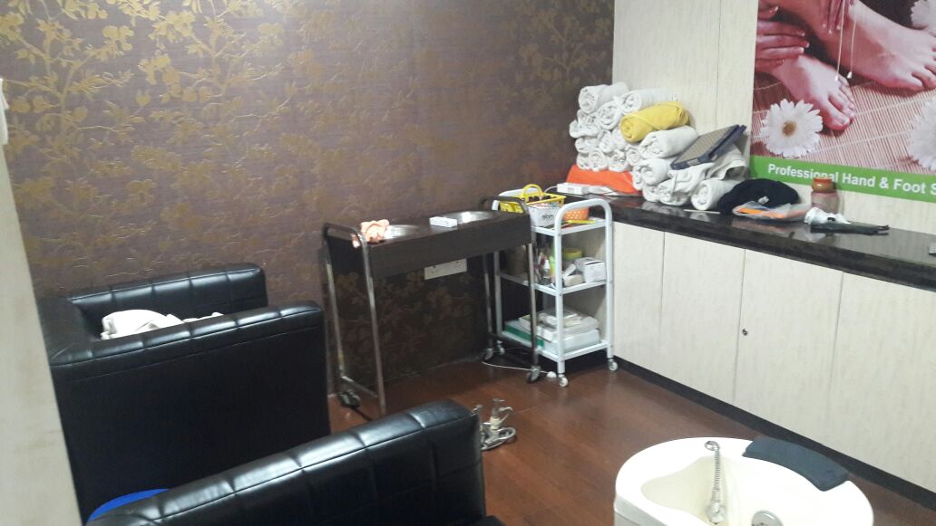 IKONIC SALON & SPA IN RAMGARH