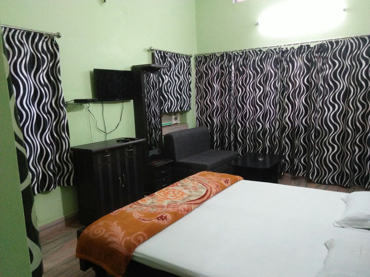 CHEAP & BEST GUEST HOUSE IN PATNA