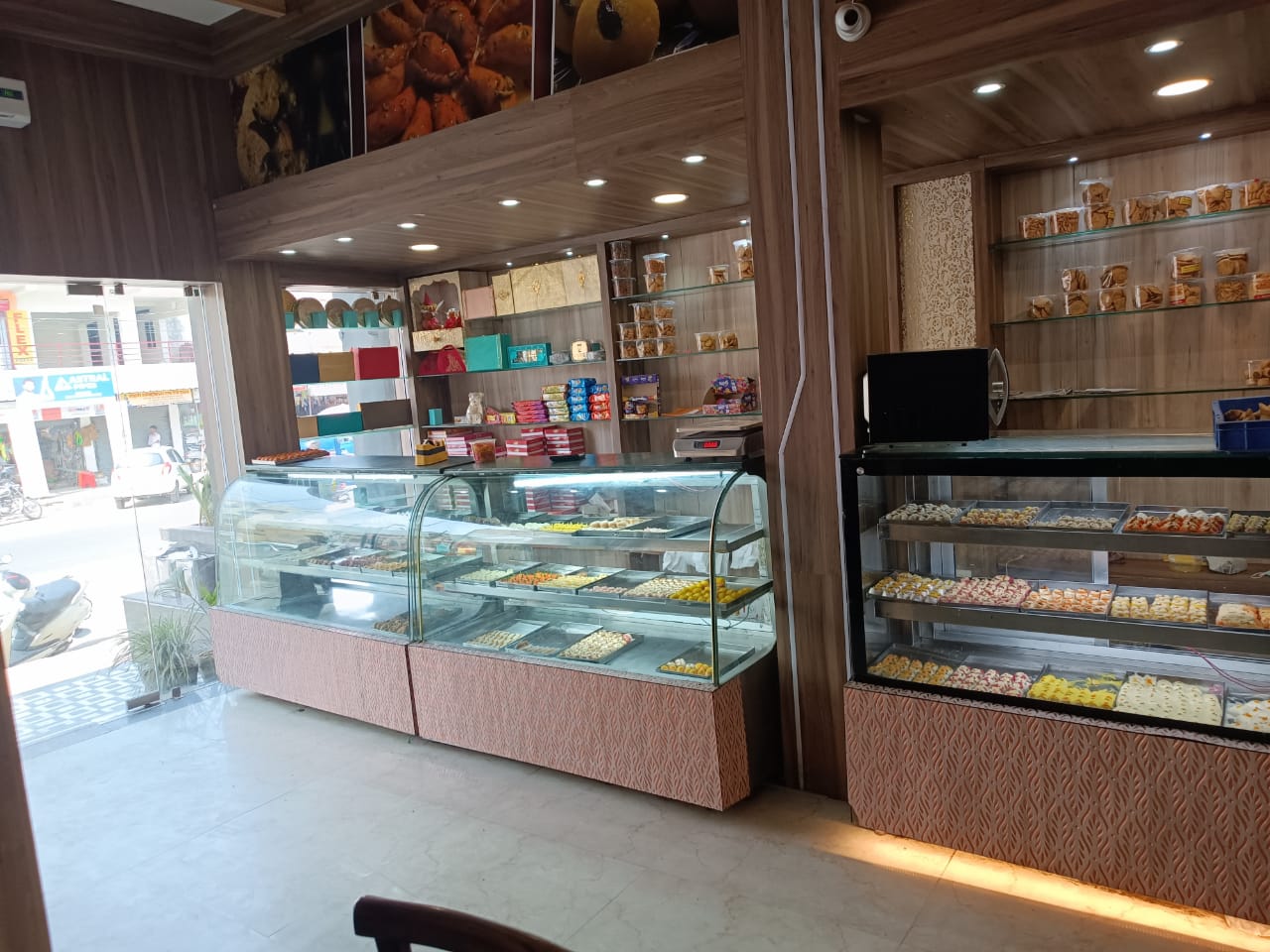 Best family restaurants near piska more Ranchi