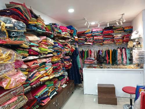 IMITATION JEWELLERY  AND BANGLES IN ASHOK NAGAR RANCHI