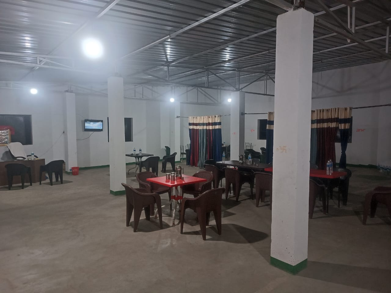 food & cafe in near ravi steel in ranchi