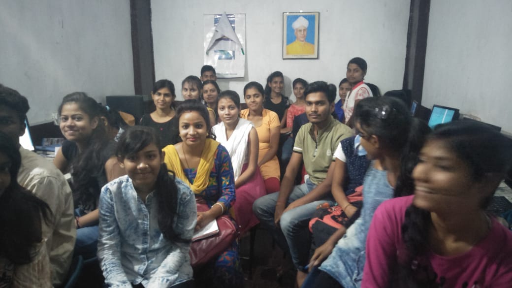 spoken english coaching centre near ratu road chowk ran