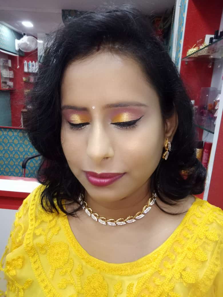  spa in obria road hatia 8789202649